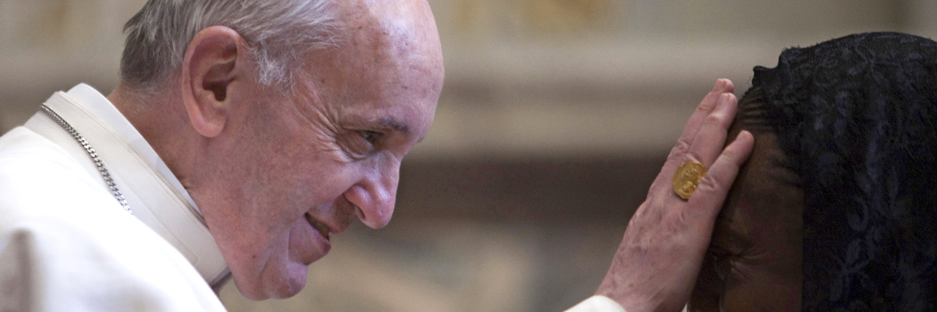 https://arquimedia.s3.amazonaws.com/1/rumbo/banner-misericordia-papa-jpg.jpg