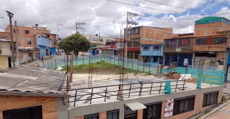 Fachada de la parroquia